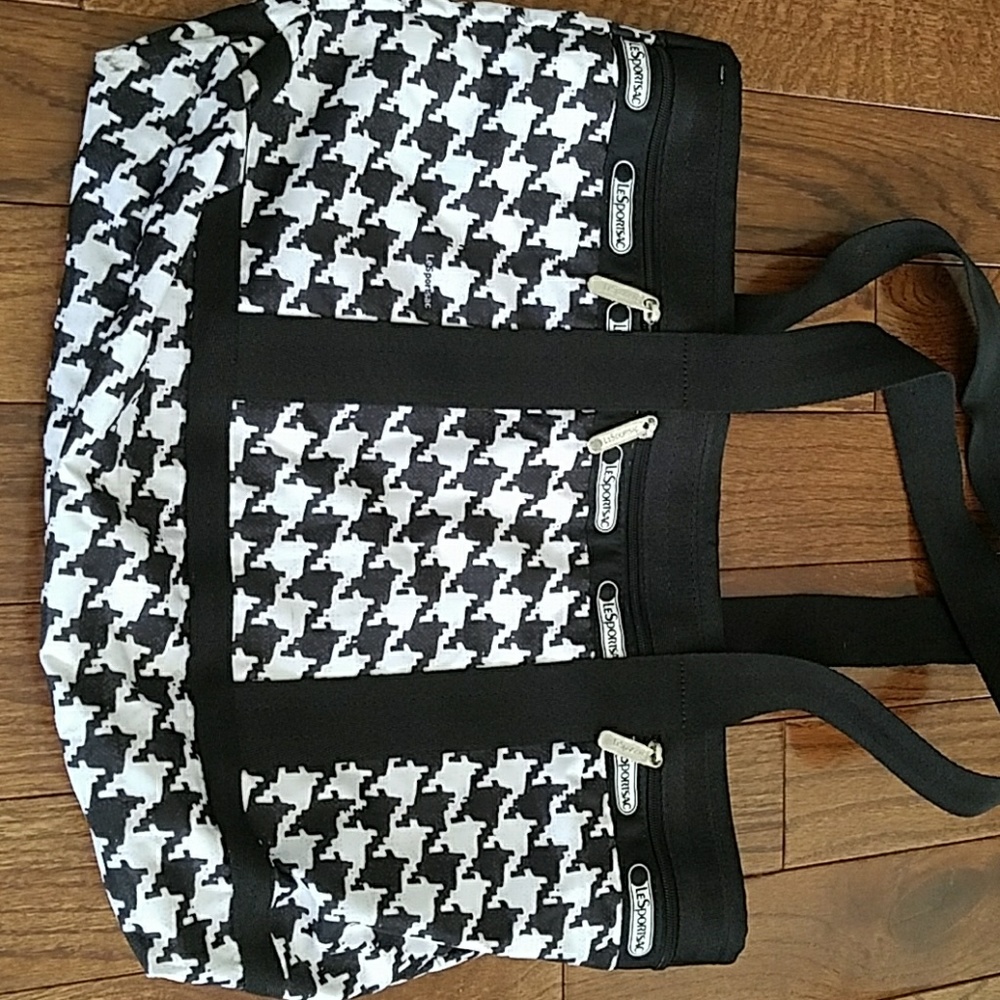 LeSportSac